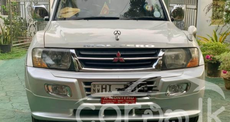 MITSUBISHI MONTERO 2000