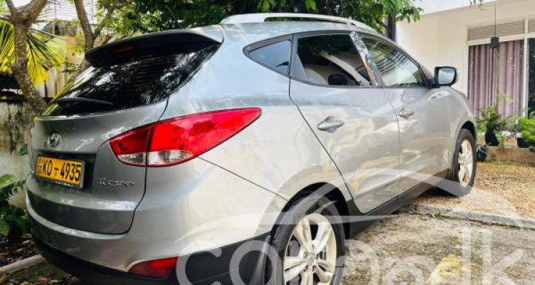HYUNDAI TUCSON 2011