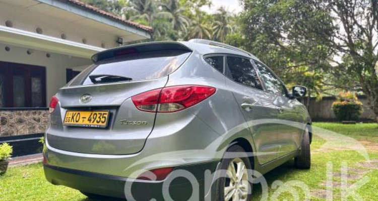HYUNDAI TUCSON 2011