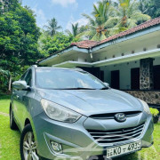 HYUNDAI TUCSON 2011