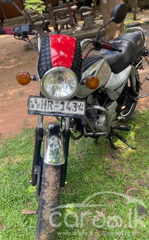 BAJAJ BOXER 2004