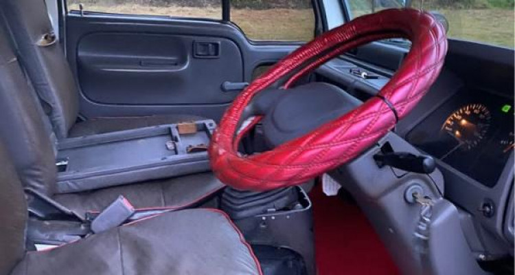NISSAN ATLAS CREW CAB 1999