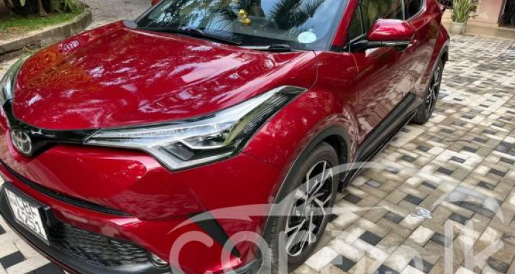 TOYOTA C-HR 2018