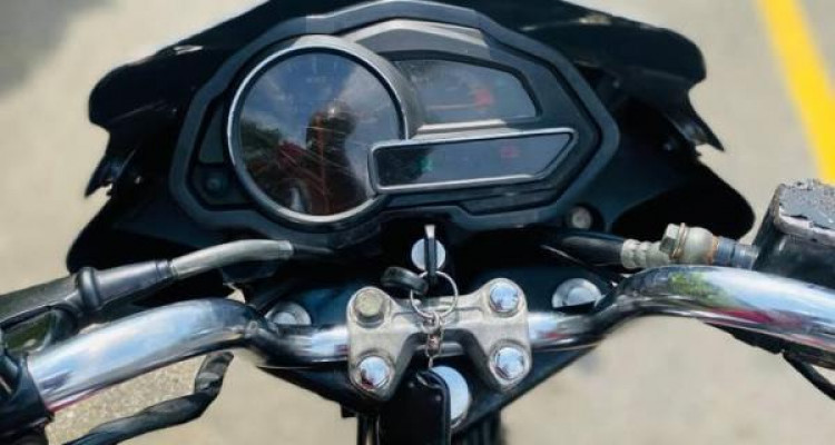BAJAJ DISCOVER 125 2013