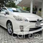 TOYOTA PRIUS 2011