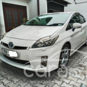 TOYOTA PRIUS 2011
