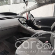 TOYOTA PRIUS 2011