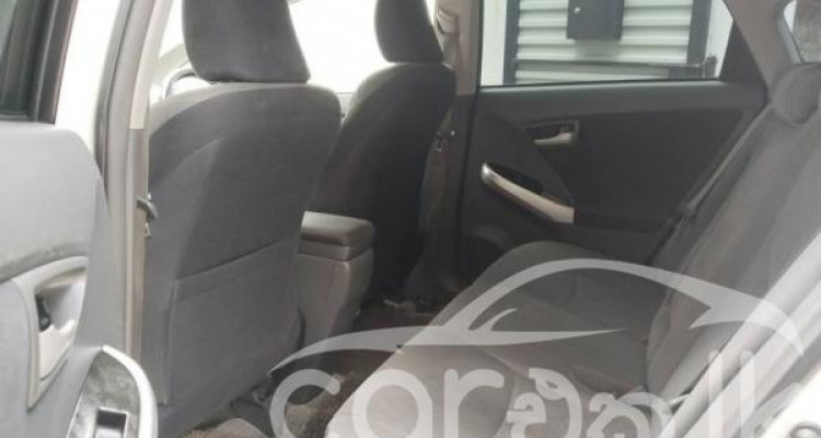 TOYOTA PRIUS 2011