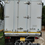 ISUZU ELF FREEZER 2013