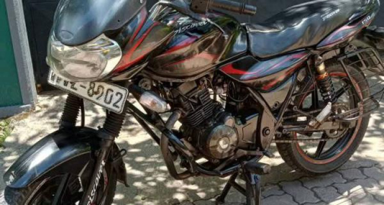 BAJAJ DISCOVER 150 2010