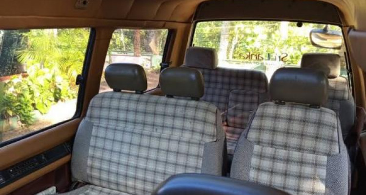 NISSAN VANETTE 1989