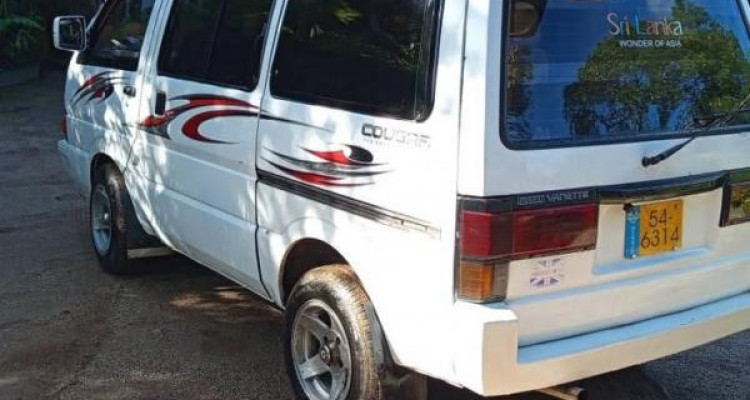 NISSAN VANETTE 1989