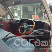 NISSAN CARAVAN 1992