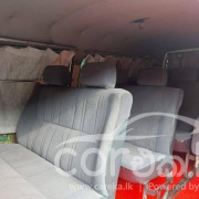 NISSAN CARAVAN 1992