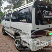 NISSAN CARAVAN 1992