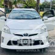 TOYOTA PRIUS 2012