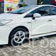 TOYOTA PRIUS 2012