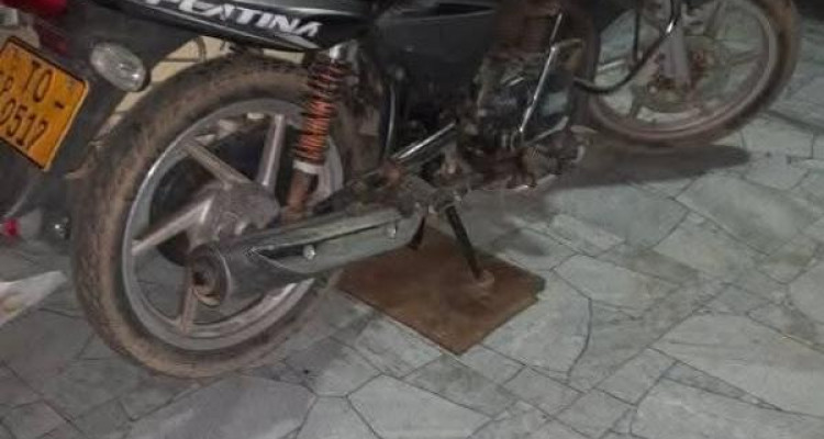 BAJAJ PLATINA 2008