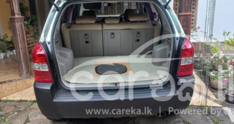 HYUNDAI TUCSON 2004