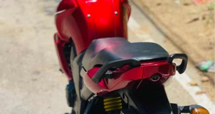 YAMAHA FZ 2014