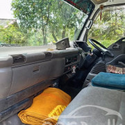 ISUZU ELF 1990