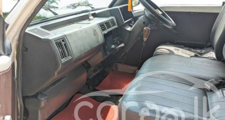 NISSAN VANETTE 1998