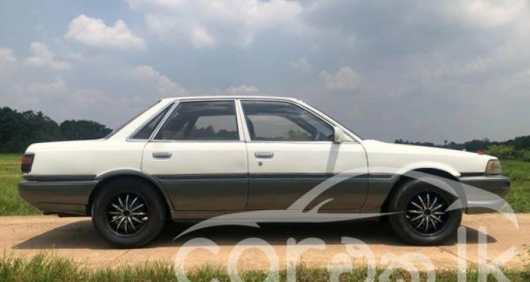 TOYOTA CAMRY 1990
