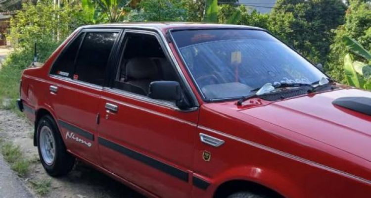 NISSAN SUNNY B11 1982