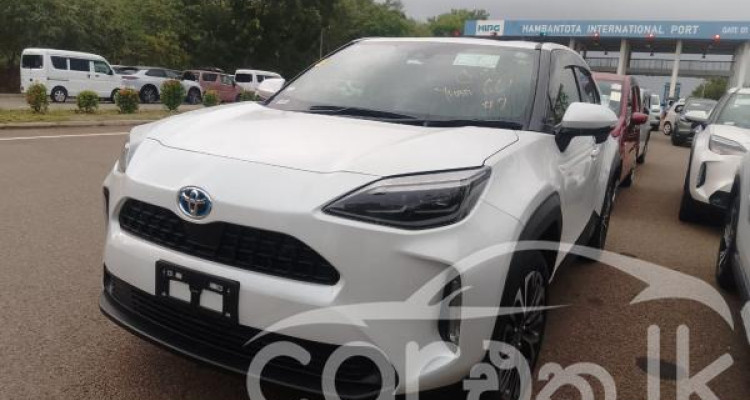 TOYOTA YARIS CROSS 2023