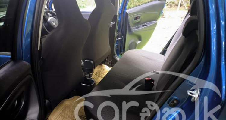 TOYOTA VITZ 2019