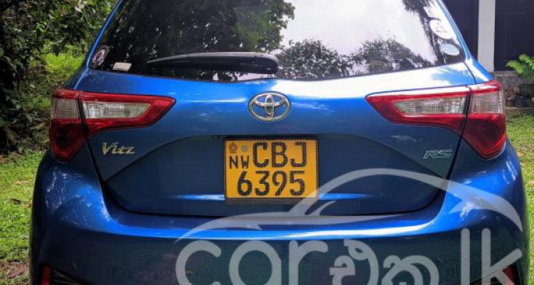 TOYOTA VITZ 2019
