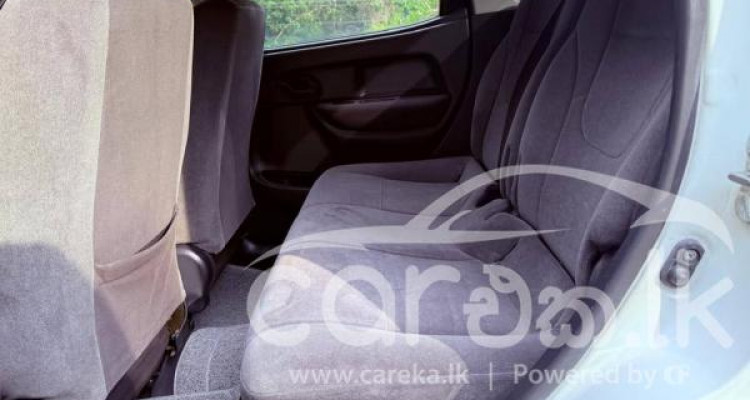 SUZUKI SWIFT 2004