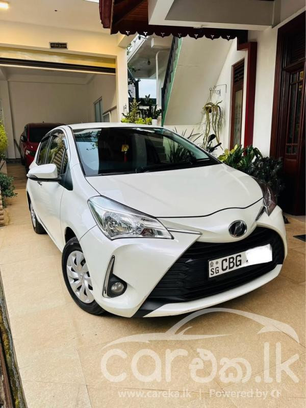 TOYOTA VITZ 2018