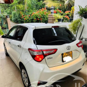 TOYOTA VITZ 2018