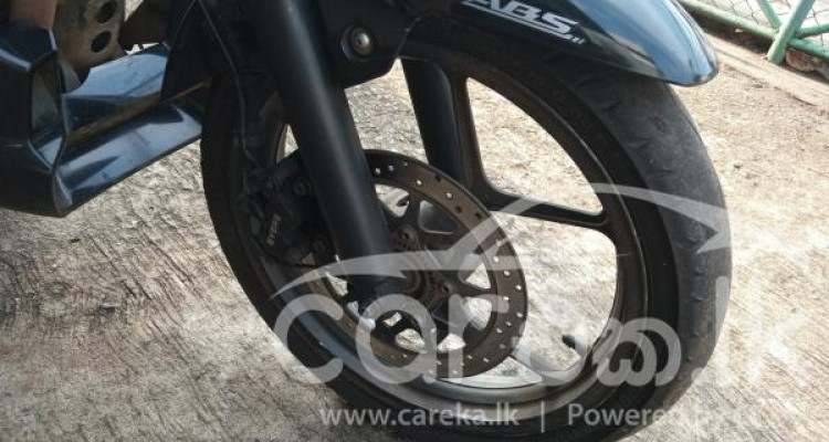SUZUKI INTRUDER 2018