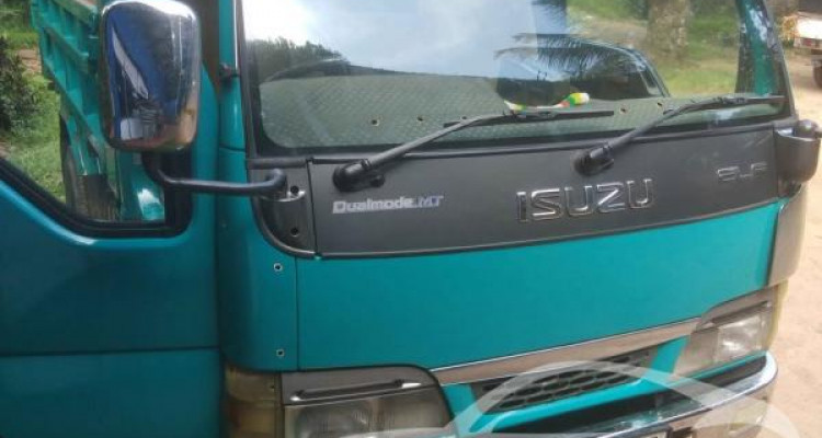 ISUZU ELF 2004