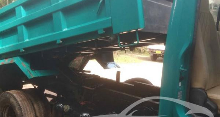 ISUZU ELF 2004
