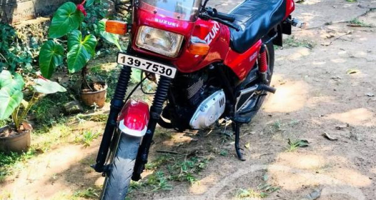 SUZUKI GS125 1994
