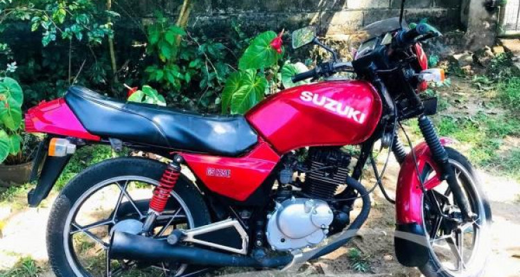 SUZUKI GS125 1994