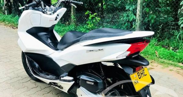HONDA PCX 2016