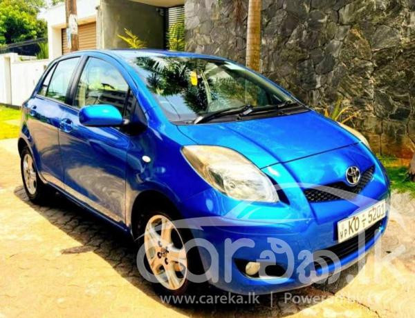TOYOTA YARIS 2010