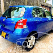 TOYOTA YARIS 2010