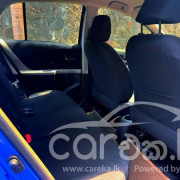 TOYOTA YARIS 2010