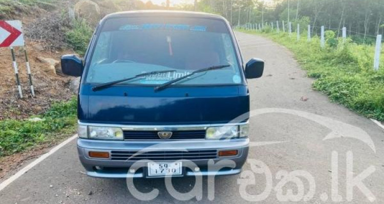NISSAN CARAVAN 1992