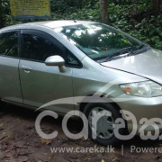 HONDA FIT ARIA GD8 2004