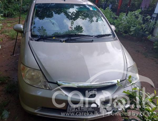 HONDA FIT ARIA GD8 2004
