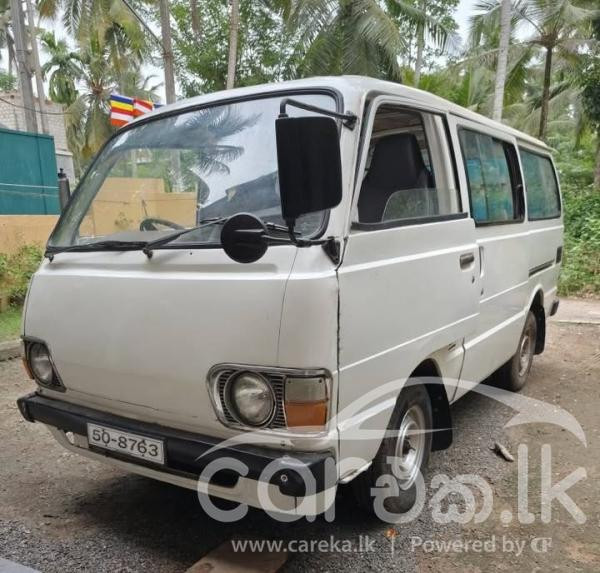 TOYOTA HIACE LH20 1982