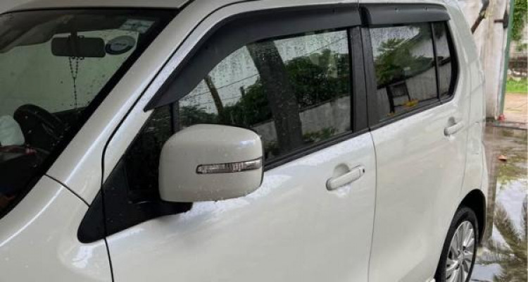 SUZUKI WAGON R STINGRAY 2016