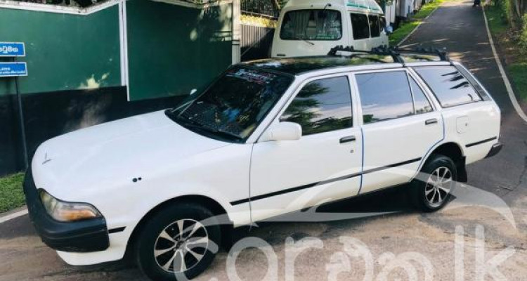TOYOTA CARINA 1989