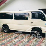 NISSAN CARAVAN 1996
